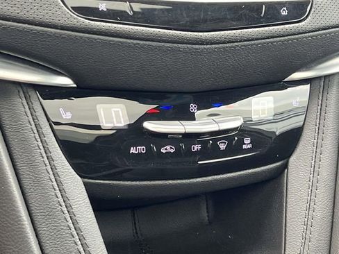 Certified 2025 Cadillac XT5 Premium Luxury w/ Technology Package AWD/4WD image 24