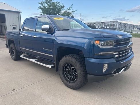 Used 2016 Chevrolet Silverado 1500 LTZ w/ Sport Package AWD/4WD image 29