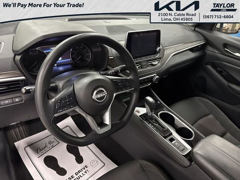 Used 2023 Nissan Altima 2.5 SV image 14