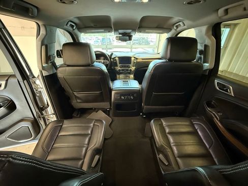 Used 2020 GMC Yukon XL Denali RWD image 24