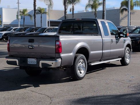 Used 2010 Ford F250 Lariat image 10
