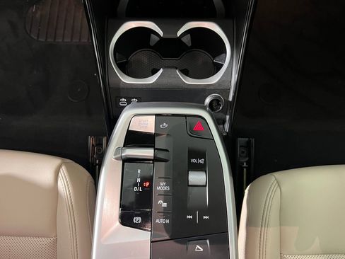 Used 2025 BMW X1 xDrive28i w/ Premium Package image 28