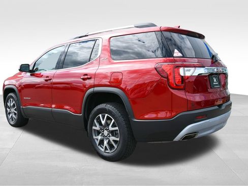 Used 2023 GMC Acadia SLT w/ Preferred Package AWD/4WD image 5