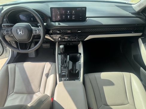 Certified 2023 Honda Accord EX-L image 2