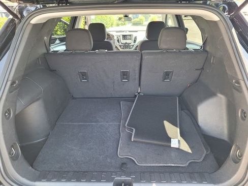 Used 2023 Chevrolet Equinox LS AWD/4WD image 29