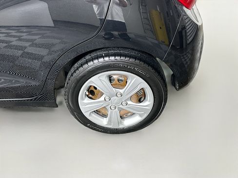 Used 2020 Chevrolet Spark LS FWD image 11
