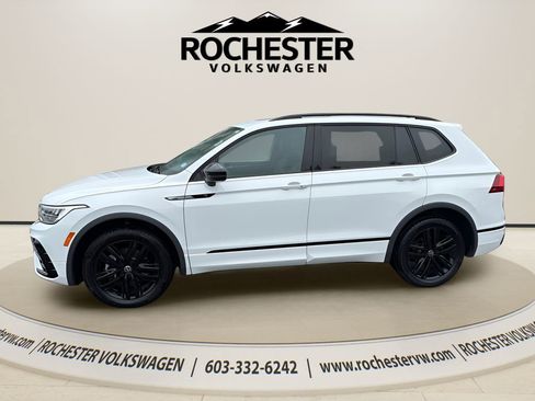Used 2022 Volkswagen Tiguan SE R-Line AWD/4WD image 3
