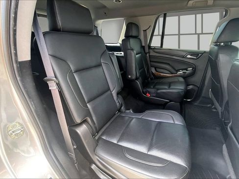 Used 2018 Chevrolet Tahoe Premier RWD image 27