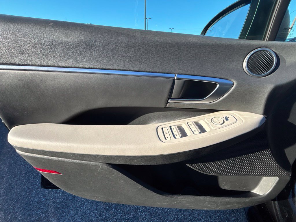 Used 2021 Hyundai Sonata SEL FWD image 11