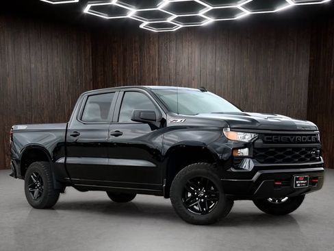 Used 2024 Chevrolet Silverado 1500 Custom Trail Boss AWD/4WD image 1
