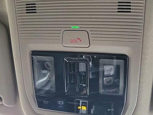 New 2025 Volkswagen Atlas SEL Premium R-Line image 39