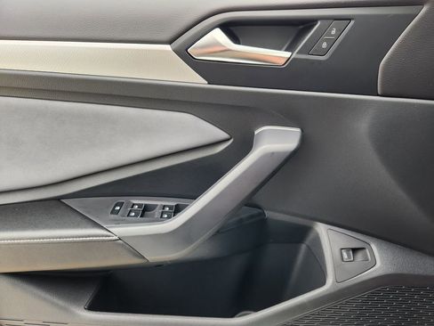 New 2026 Volkswagen Jetta SE FWD image 19