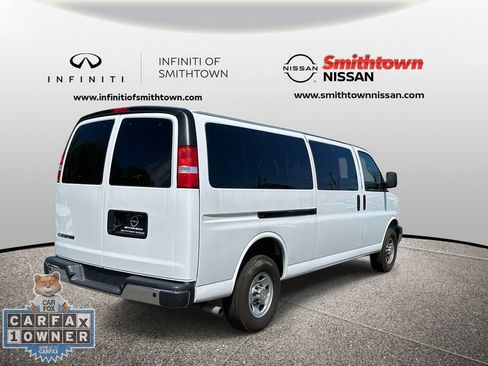 Used 2024 Chevrolet Express 3500 LT w/ LT Preferred Equipment Group RWD image 8