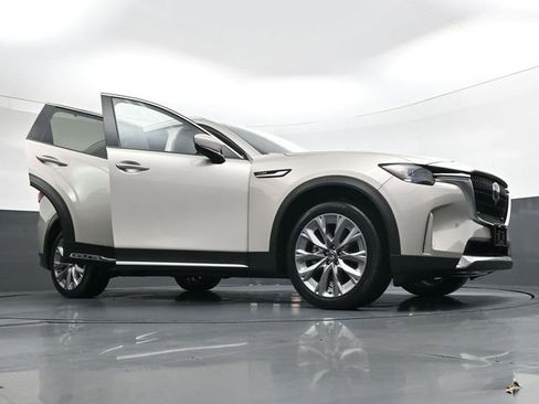Used 2024 MAZDA CX-90 Plug-In Hybrid w/ Premium Plus AWD/4WD image 40