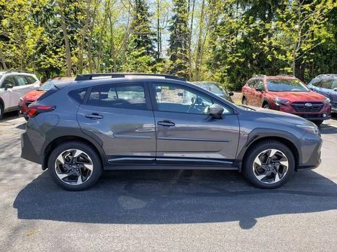 Used 2024 Subaru Crosstrek 2.5i Limited AWD/4WD image 2