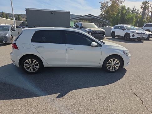 Used 2019 Volkswagen Golf S FWD image 6