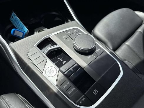 Used 2024 BMW 330i Sedan RWD image 27