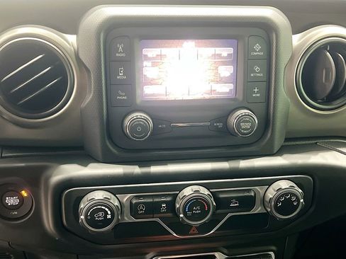 Used 2021 Jeep Gladiator Sport w/ Trailer Tow Package image 23