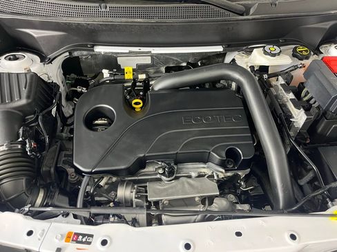 Used 2025 Chevrolet Equinox LT image 36