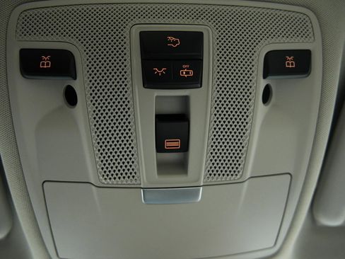 Used 2019 Mercedes-Benz CLA 250 CLA 250 image 40