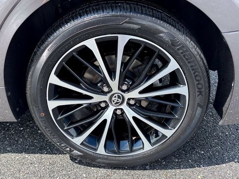 Used 2020 Toyota Camry SE FWD image 42