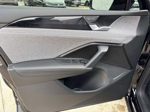 New 2026 Volkswagen Tiguan S image 9