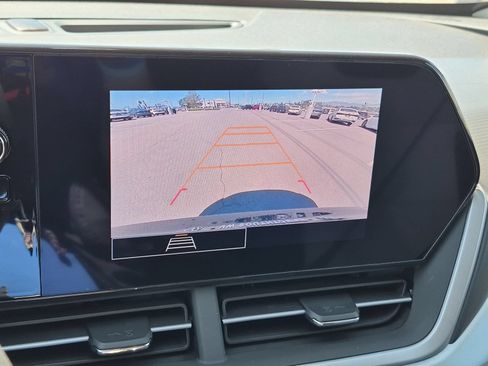 Used 2025 Chevrolet Trax LS w/ LS Convenience Package FWD image 22