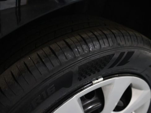 Used 2024 Toyota Corolla LE FWD image 31