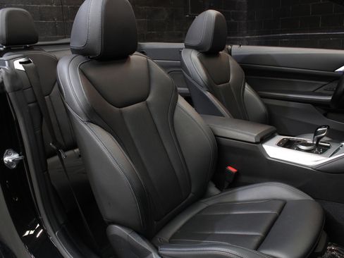 Used 2023 BMW 430i Convertible w/ M Sport Package image 44