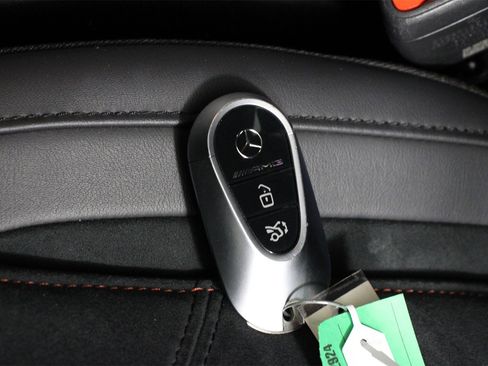 Used 2025 Mercedes-Benz GLC 43 AMG GLC 43 AMG image 33