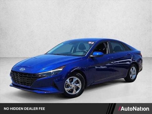 Used 2023 Hyundai Elantra SE w/ Preferred Accessory Package FWD image 1