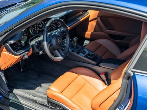 Used 2023 Porsche 911 GT3 image 41