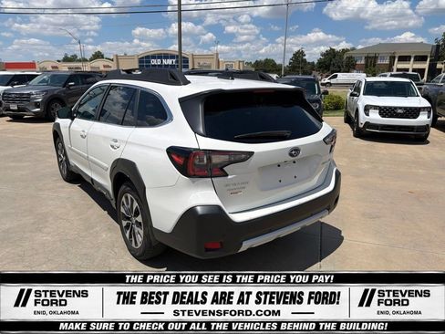 Used 2025 Subaru Outback Limited AWD/4WD image 10