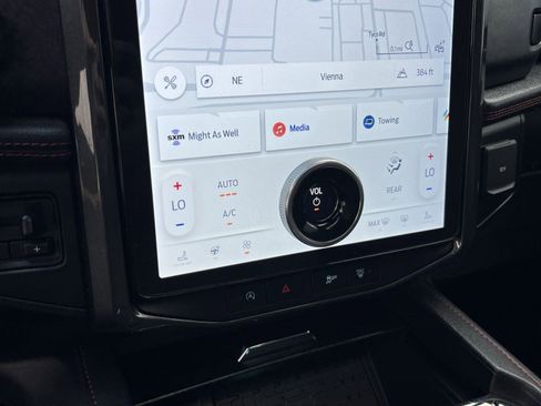 Used 2023 Ford Expedition Limited image 20