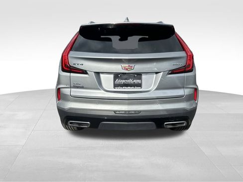 Used 2024 Cadillac XT4 Premium Luxury image 6