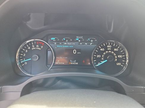 Used 2020 Ford F150 Platinum w/ Equipment Group 701A Luxury AWD/4WD image 17