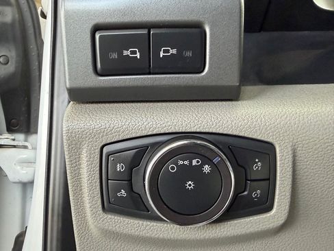 Used 2019 Ford F250 XLT w/ XLT Value Package AWD/4WD image 17