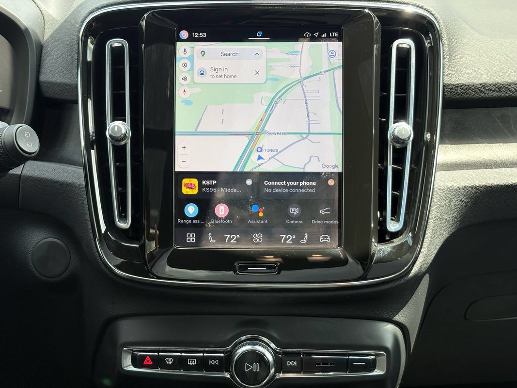 Used 2023 Volvo XC40 Recharge Plus AWD/4WD image 18