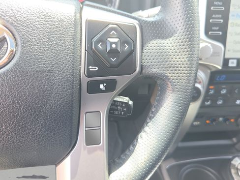 Used 2021 Toyota 4Runner Limited AWD/4WD image 18