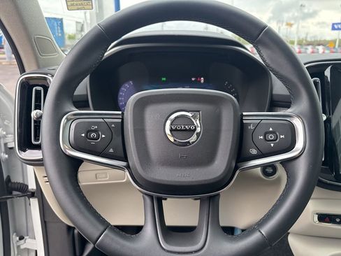 Certified 2026 Volvo XC40 B5 Plus AWD/4WD image 20
