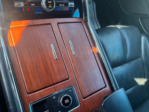 Used 2023 Lincoln Navigator Reserve image 29