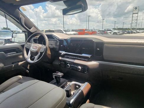 Used 2025 GMC Sierra 1500 SLT w/ SLT Premium Package AWD/4WD image 21