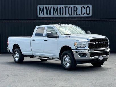 Used 2024 RAM 2500 Tradesman w/ Chrome Appearance Group