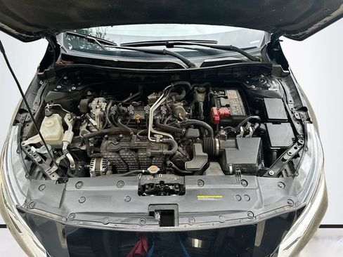 Used 2024 Nissan Altima 2.5 SV FWD image 28