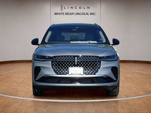 Certified 2024 Lincoln Nautilus Reserve w/ Equipment Group 202A AWD/4WD image 2