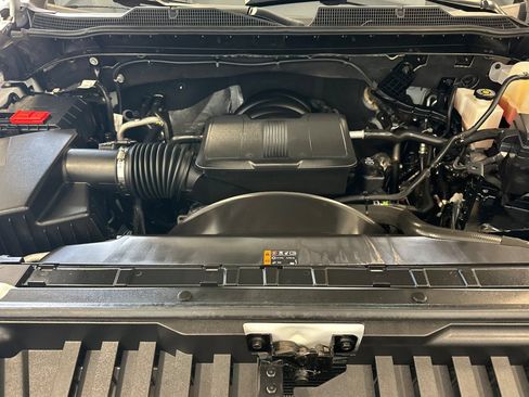 Used 2025 Chevrolet Silverado 2500 LT w/ Convenience Package AWD/4WD image 23
