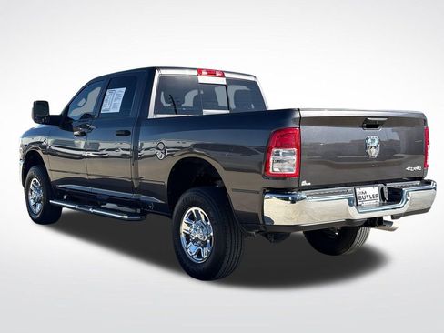 Used 2024 RAM 2500 Tradesman w/ Chrome Appearance Group AWD/4WD image 4
