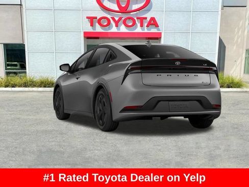 New 2027 Toyota Prius LE FWD image 4