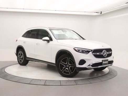 New 2026 Mercedes-Benz GLC 300 image 16