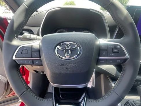 New 2026 Toyota Highlander XSE AWD/4WD image 22